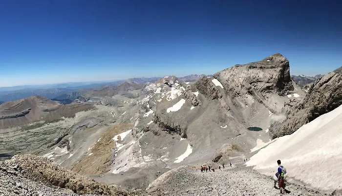 Pinarillos Πανσιόν 2*