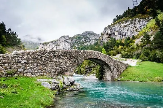 Pinarillos Πανσιόν Sarvisé